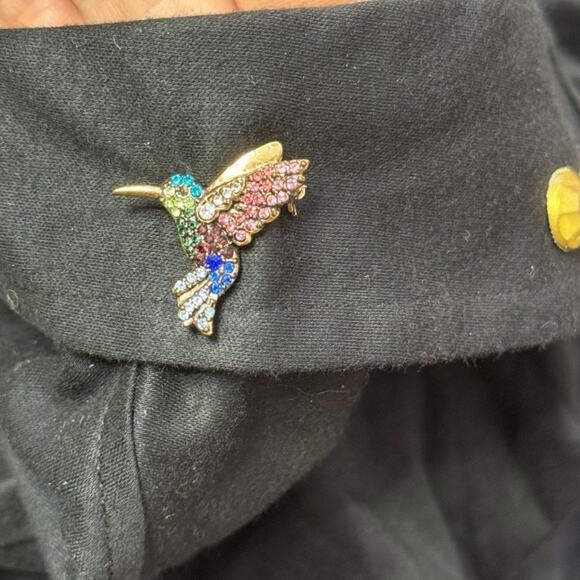 Saks Fifth Avenue Modern Black Cotton Shirt Jeweled Collar Hummingbird sz  S/P - Picture 4 of 9